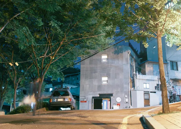 One Minute Guesthouse
